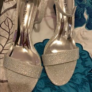 Pierre Dumas shoes size 7 silver color